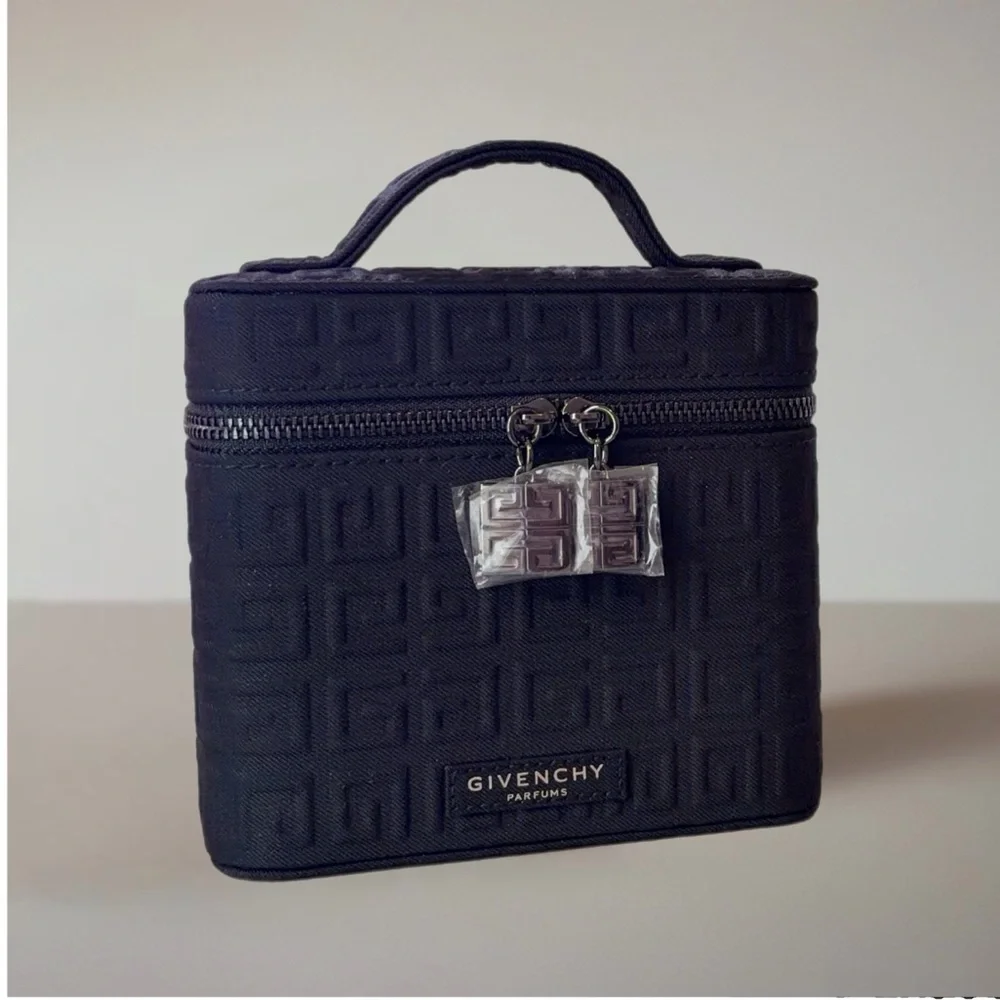 GIVENCHY PARFUMS VANITY BAG - BLACK - Picture 4 of 4